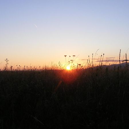 Falubiro Vendeghaza Bekolce Bagian luar foto